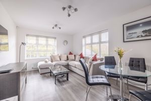Living area- click for photo gallery